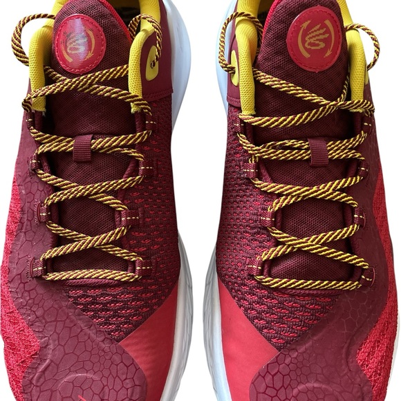 Under Armour Curry 11 Bruce Lee Fire Maroon Yellow Basketball Shoes Size 16 - Picture 4 of 6